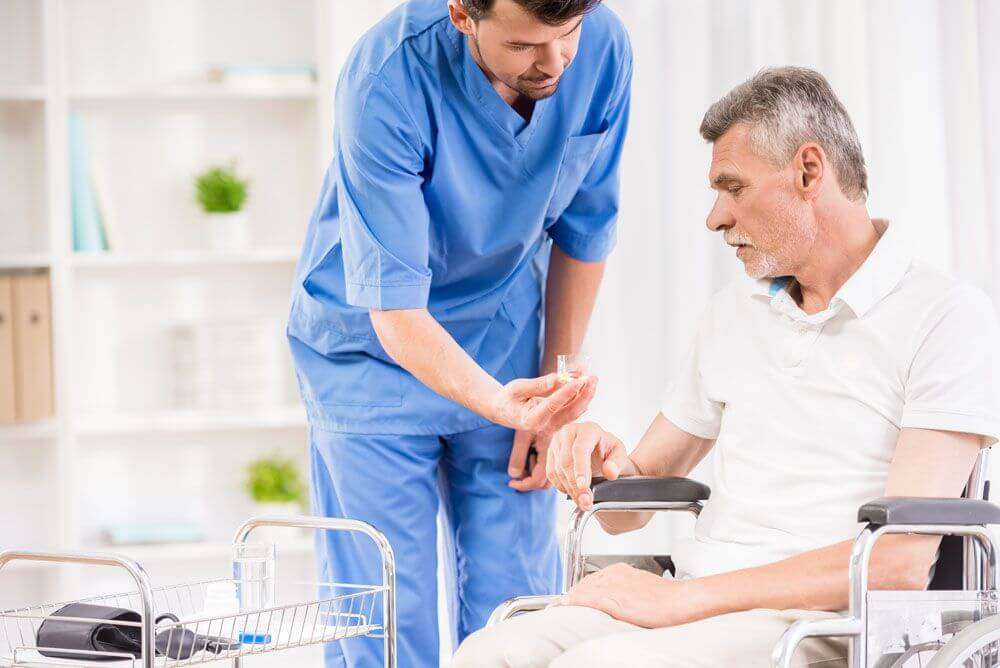 Hastaneden Eve Geçiş Sürecinde Yaşlı Bakımı